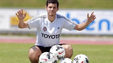 Önder Özen: Bu adamı bana Lugano yapın 4 Beşiktaş Futbol Direktörü Önder Özen, Kolombiya'nın Deportivo Los Millonairos kulübünden transfer edilen Pedro Franco için antrenörlere üç aylık süre tanıdı.