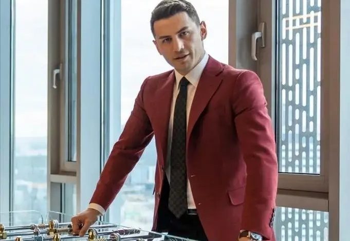 Beşiktaş’ta gözler bu isimlere çevrildi: Turgut Koç, Merve Öztopaloğlu ve Ali Efe Bezci olayları 1 Beşiktaş camiasında daha önce yönetim kademelerinde yer alan bazı isimlerle ilgili adli süreçler dikkat çekti.