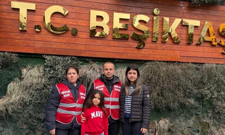 Turan Çil, Beşiktaş Belediyesi önünde 175 gündür direniyor 1 Beşiktaş Belediyesi’ndeki görevinden çıkarılan Turan Çil, belediye binası önündeki direnişini 175’inci gününde sürdürdüğünü duyurdu.