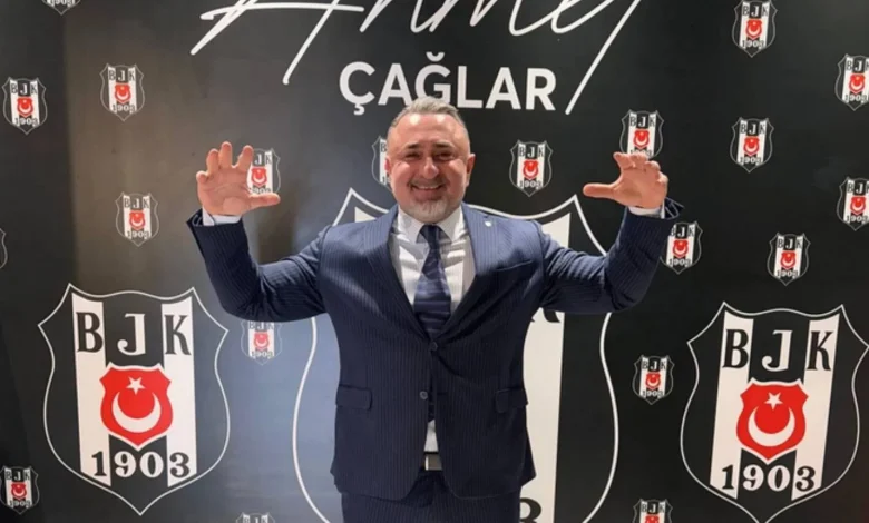 Ahmet Çağlar'dan şok açıklama: Ne yazılı ne sözlü bir istifa dilekçem yok! 1 Beşiktaş A.Ş.'de istifası duyurulan Ahmet Çağlar'dan şok açıklama: "Ne yazılı ne sözlü bir istifa dilekçem yok!" dedi. Serdal Adalı'dan açıklama bekleniyor.