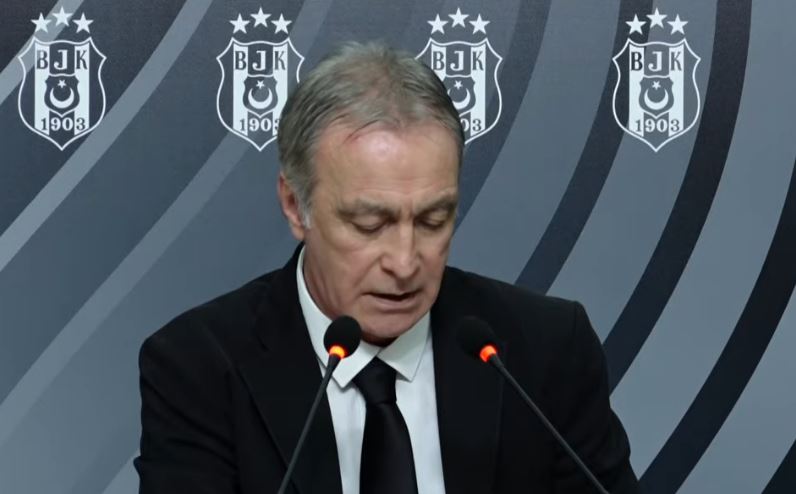  Beşiktaş Futbol Direktörü Önder Özen, Mohamed Salah transferiyle ilgili basın toplantısında açıklamalarda bulundu