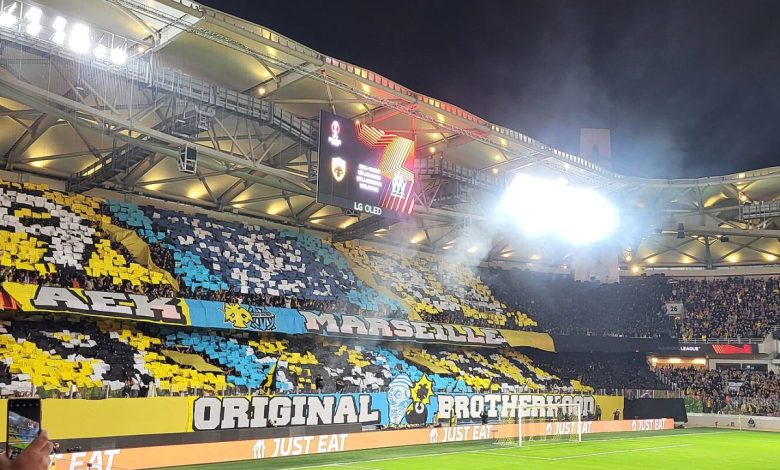 AEK hangi şehrin takımı: İstanbul'dan Atina'ya 1 AEK taraftarının tribün koreografisi