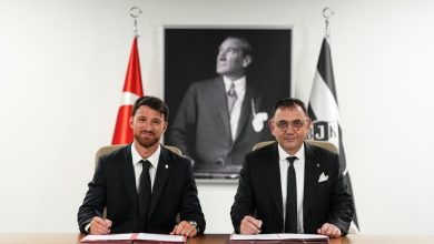 Beşiktaş Salih Özcan transferini açıkladı 4 Beşiktaş, serbest statüde bulunan milli futbolcu Salih Özcan ile 3+1 yıllık sözleşme imzalandığını duyurdu.