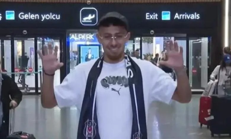 İlhan Fakılı, İstanbul'a geldi 1 Beşiktaş, Clermont forması giyen 20 yaşındaki kanat oyuncusu İlhan Fakılı’yı sağlık kontrolleri ve transfer görüşmeleri için İstanbul’a getirdi.