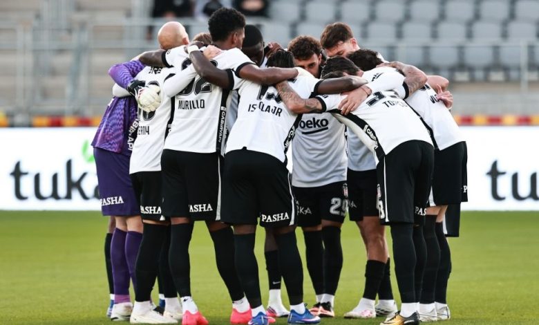 Beşiktaş Avrupa Ligi’nde lig aşamasına yükseldi 1 Beşiktaş, UEFA Avrupa Ligi play-off turu rövanşında Kauno Zalgiris’e deplasmanda 1-0 mağlup oldu.