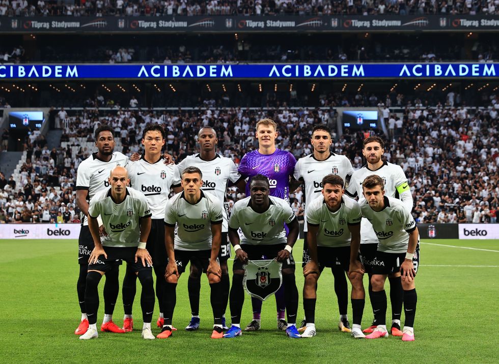 Beşiktaş, Kauno Zalgiris karşısında sahadan 3-0'lık galibiyetle ayrılarak sezona olan muhteşem girişini devam ettirdi