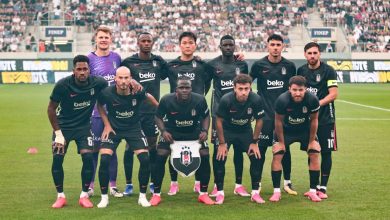 Beşiktaş'tan Çekya'da zafer 1 Beşiktaş, UEFA Avrupa Ligi 3. Ön Eleme Turu ilk maçında Çekya deplasmanında Hradec Kralove'yi 1-0 mağlup etti