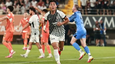 Beşiktaş, Alanya'da kaybetti! 1 Beşiktaş, Alanyaspor deplasmanında kaybederken hakem Adnan Deniz Kayatepe'nin kararları maçın önüne geçti