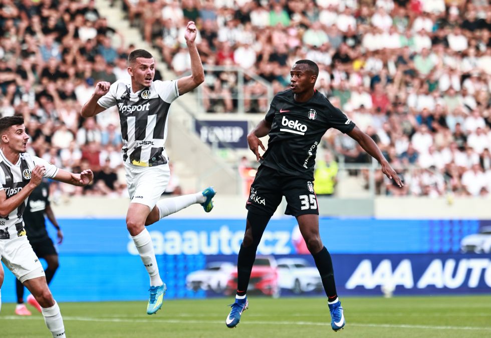 Beşiktaş'tan Çekya'da zafer 1 bjk2 1