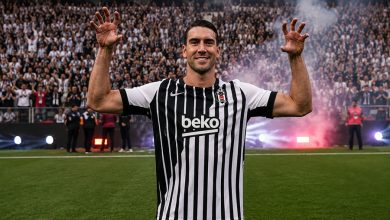 Beşiktaş’ta Vlahovic şoku! Milli takım kadrosundan çıkarıldı 1 Beşiktaş’a transfer olan Dusan Vlahovic, yaşadığı sakatlık nedeniyle Sırbistan Milli Takımı’nın Uluslar Ligi maçlarında forma giyemeyecek.