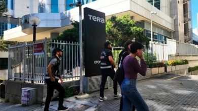 Tera Holding soruşturmasında yeni tutuklamalar 1 , Tera Holding Yönetim Kurulu üyeleri Abdulkadir Özkan ve Bülent Uygun ile Doğa Sigorta Yönetim Kurulu Başkanı Nihat Kırmızı’nın da aralarında bulunduğu 17 şüpheli tutuklandı.