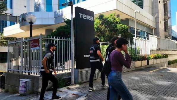 , Tera Holding Yönetim Kurulu üyeleri Abdulkadir Özkan ve Bülent Uygun ile Doğa Sigorta Yönetim Kurulu Başkanı Nihat Kırmızı’nın da aralarında bulunduğu 17 şüpheli tutuklandı.