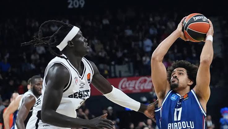 Anadolu Efes, Beşiktaş Derbisinde Kazanan Taraf Oldu 2 EuroLeague'in 7.haftasında oynanan Anadolu Efes-Beşiktaş karşılaşmasını ev sahibi ekip 89-80 kazandı.