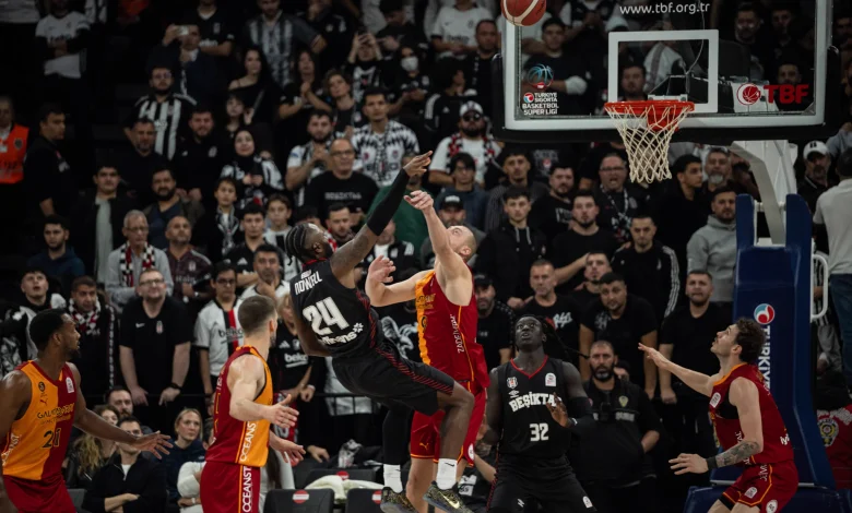 Beşiktaş ile Galatasaray MCT Technic, Basketbol Süper Ligi'nin 4. haftasında karşı karşıya geldi.