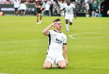 Kosova Milli Takımı’nda sakatlanan Milot Rashica’nın sağ uyluk üst adalesinde gerilme ve kanama tespit edildi.