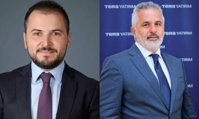 Tera cephesinde önemli gelişme! Özel ve Sarpyener tutuklandı 1 Fon soruşturmasında gözaltına alınan Tera Portföy Yönetim Kurulu Başkanı Erdin Özel ile Tera Yatırım CEO’su Emir Münir Sarpyener, çıkarıldıkları mahkemece tutuklandı.